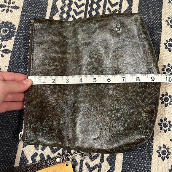 Patricia Nash Valerie Turquoise Wristlet - Picture 10 of 11